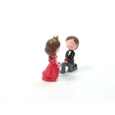 귀여운 미니 웨딩 커플 신부 & 신랑 장식 작은 조각상 폴리 수지 동상